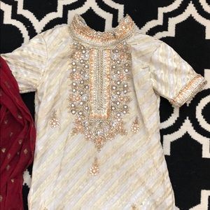 Pakistani traditional outfit !